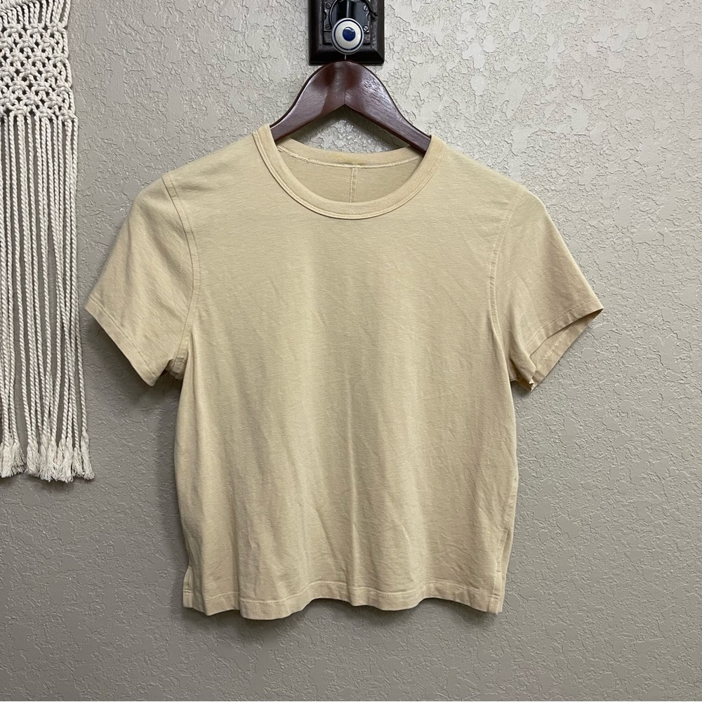 Lululemon crop tee shirt cotton tan sz S